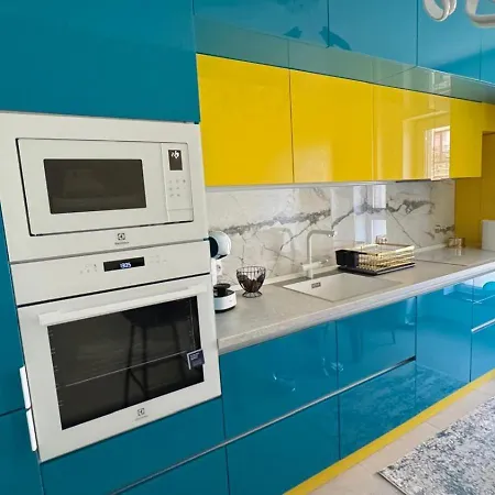 Apartment Tomy Qualis